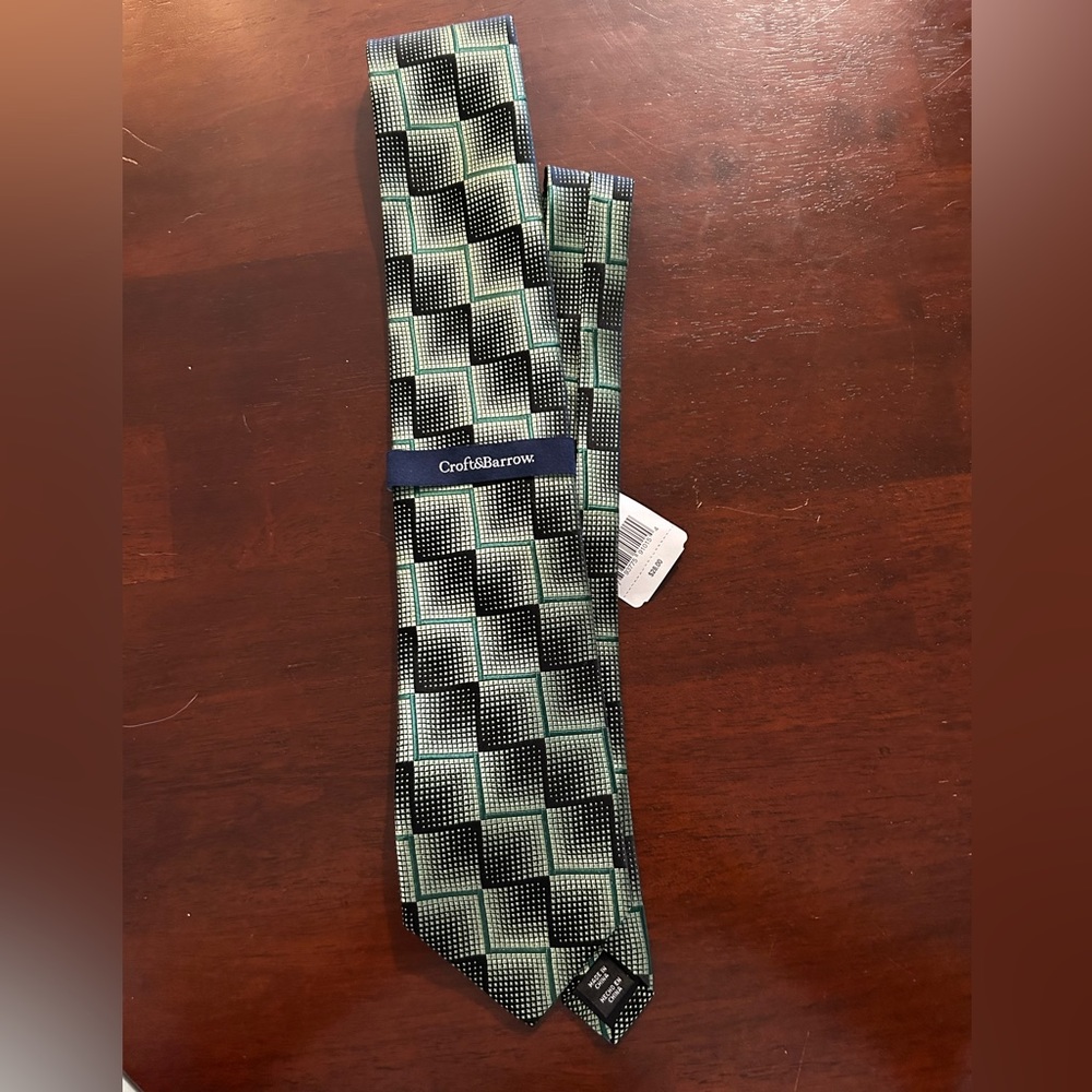 Croft & Barrow - mens tie - new with tags, never worn